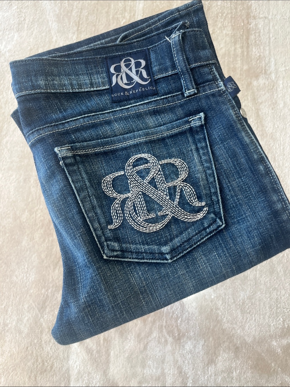 Rock & Republic Women's Dark Blue Boot Cut Jeans with Embroidered pockets 27x34